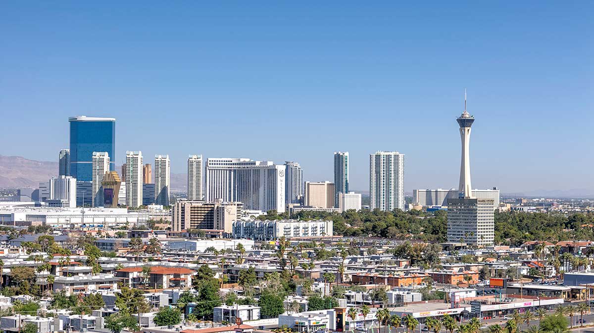 How Drone Photography Can Help Commercial Brokers Close Retail Deals Faster in Las Vegas